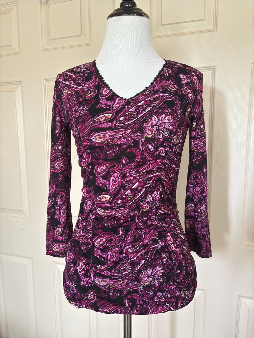 Women's Pink and Purple Paisley V-Neck Long Sleeve Top
